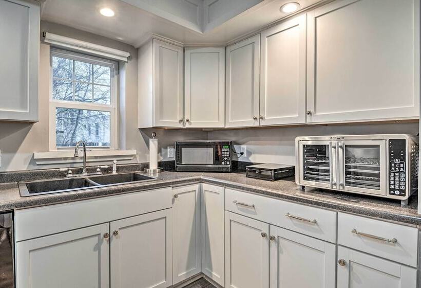 Charming Greencastle Home < 1 Mi To Depauw!