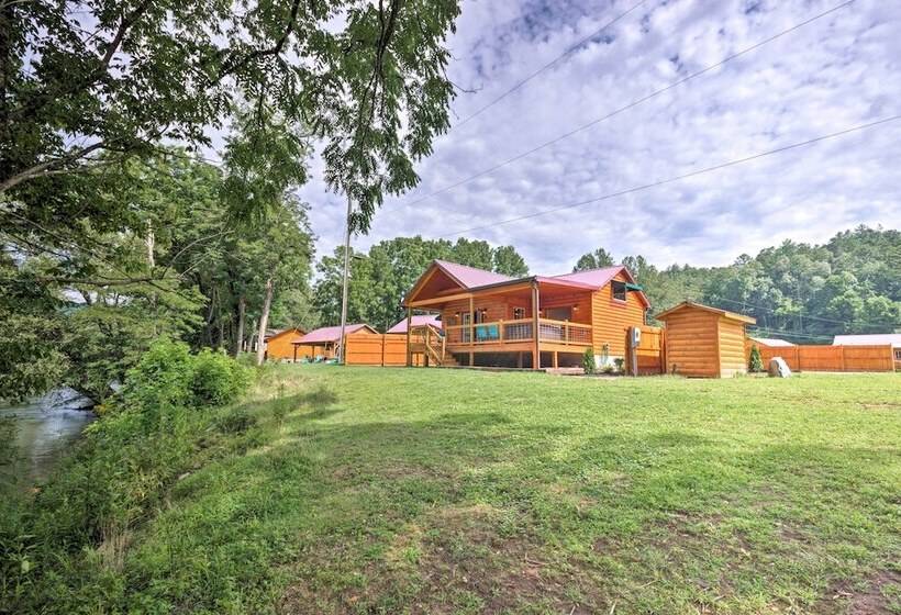 Cozy Riverfront Cabin W/ Private Deck & Hot Tub!