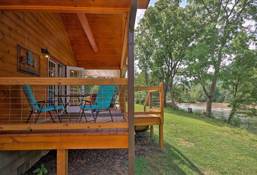 Cozy Riverfront Cabin W/ Private Deck & Hot Tub!