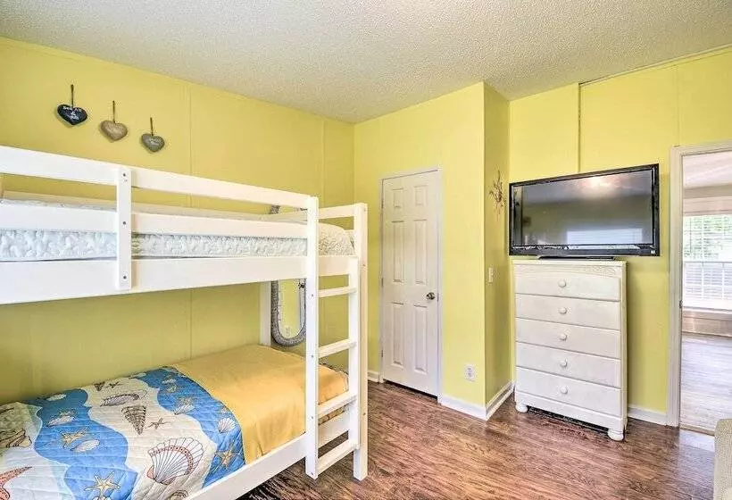 Charming Supply Home < 2 Mi To Holden Beach!