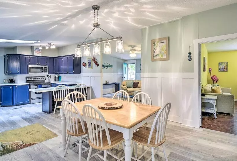 Charming Supply Home < 2 Mi To Holden Beach!