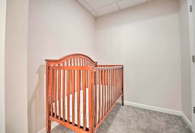 Coldwater Family Retreat W/ Boat Dock & Grill!