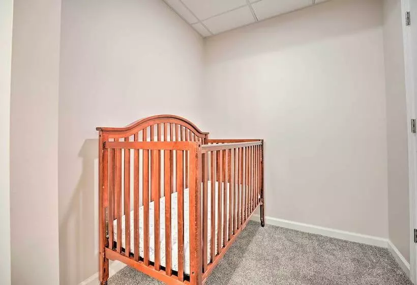 Coldwater Family Retreat W/ Boat Dock & Grill!