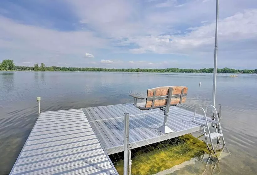 Coldwater Family Retreat W/ Boat Dock & Grill!