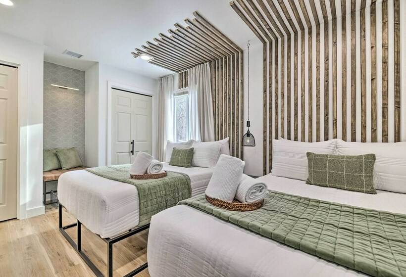 Contemporary Pocono Mountain Home W/ Deck