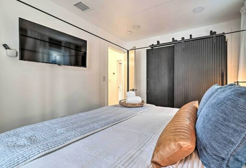 Contemporary Pocono Mountain Home W/ Deck