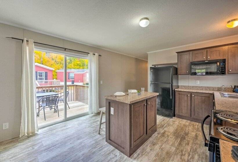 Cozy Cassopolis Retreat On Little Fish Lake!