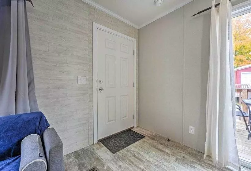 Cozy Cassopolis Retreat On Little Fish Lake!