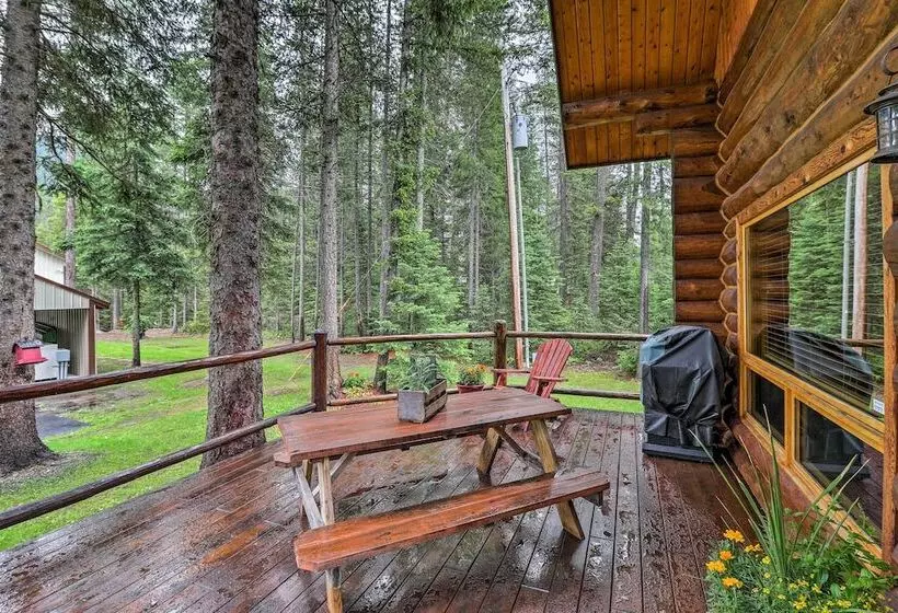 Cozy Glacier Park Log Cabin    Best In The West!