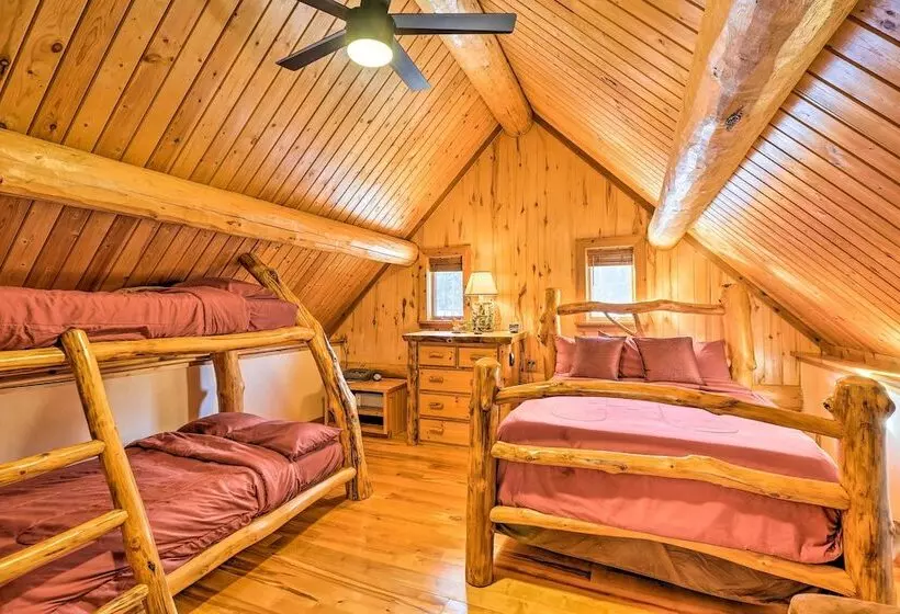 Cozy Glacier Park Log Cabin    Best In The West!