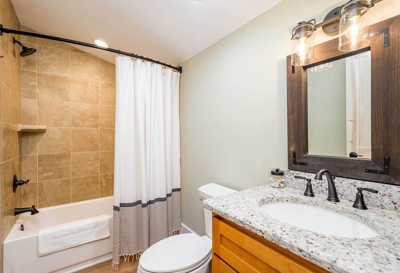 Game Room & Wraparound Decks: Cullowhee Home!