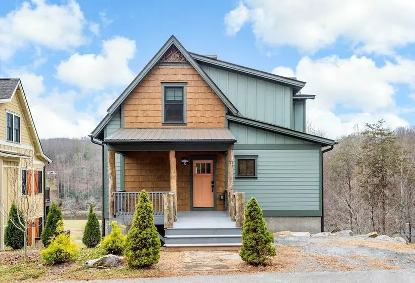 Game Room & Wraparound Decks: Cullowhee Home!