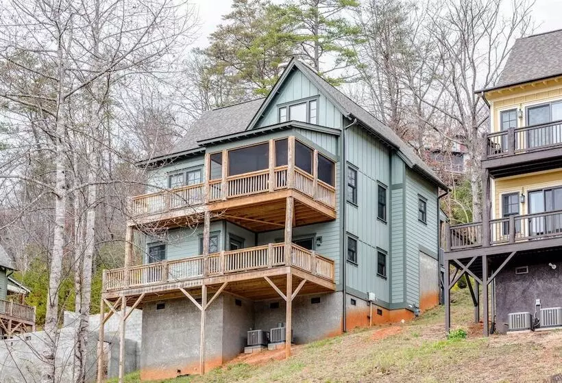 Game Room & Wraparound Decks: Cullowhee Home!