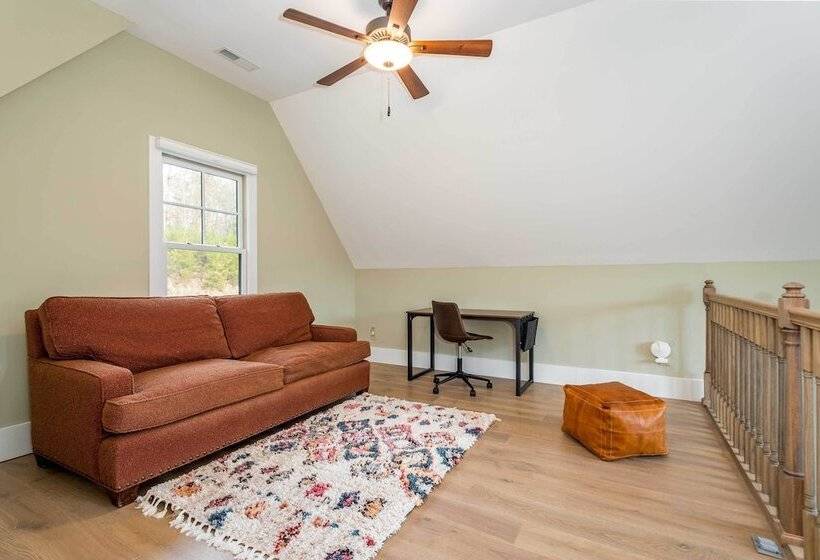 Game Room & Wraparound Decks: Cullowhee Home!