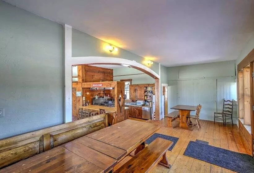 East Burke Home On Kingdom Trails: Near Ski Resort