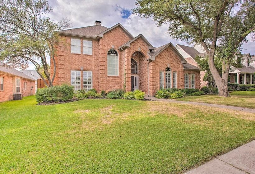Elegant Plano Home W/ Private Outdoor Pool!