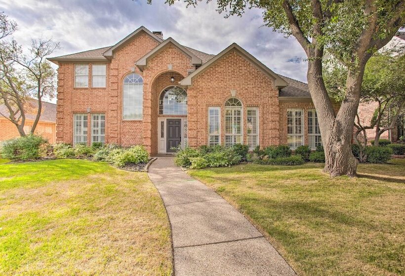 Elegant Plano Home W/ Private Outdoor Pool!