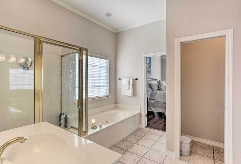 Elegant Plano Home W/ Private Outdoor Pool!