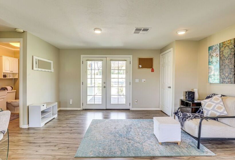 Escondido Vineyard Estate: Walk To Wineries!