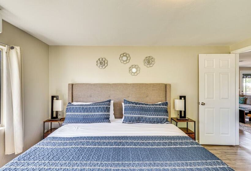 Escondido Vineyard Estate: Walk To Wineries!