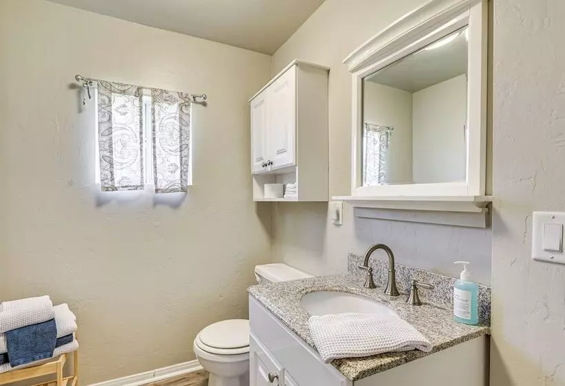 Escondido Vineyard Estate: Walk To Wineries!