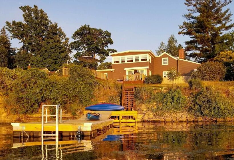 Family Cottage On Chaumont Bay, Walk Downtown