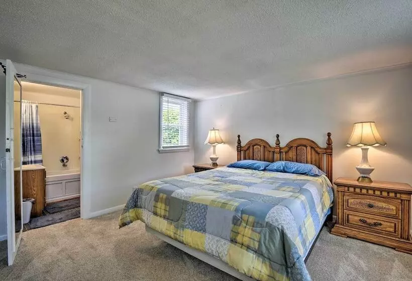 Family Cottage On Chaumont Bay, Walk Downtown