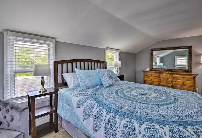 Family Cottage On Chaumont Bay, Walk Downtown