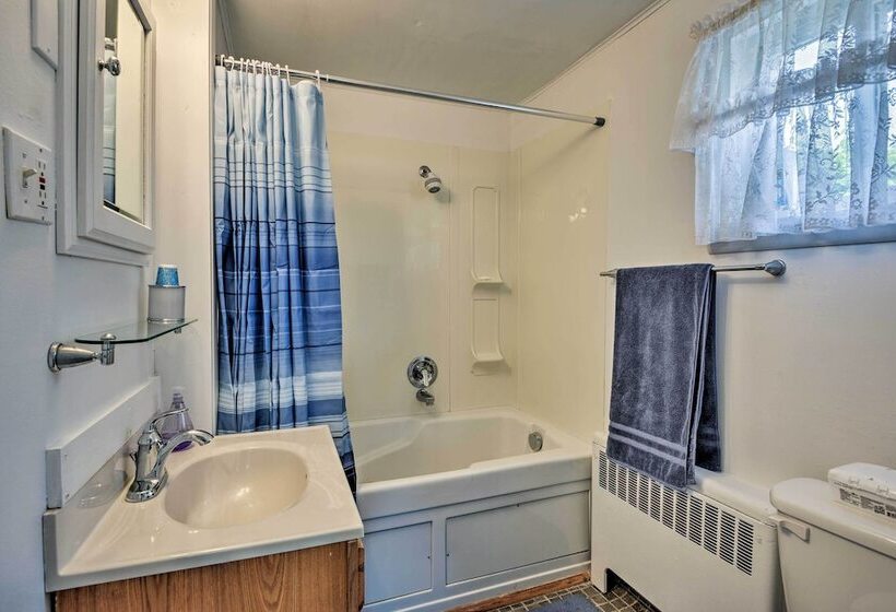 Family Cottage On Chaumont Bay, Walk Downtown