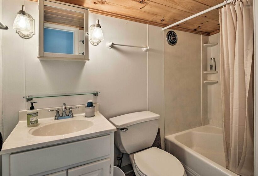 Family Cottage On Chaumont Bay, Walk Downtown