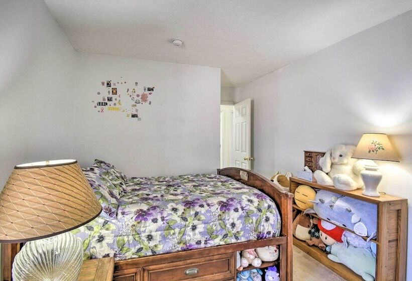 Gloucester Retreat W/ Backyard Oasis & Pier!