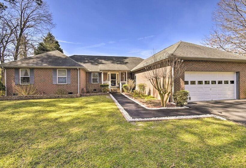 Gloucester Retreat W/ Backyard Oasis & Pier!