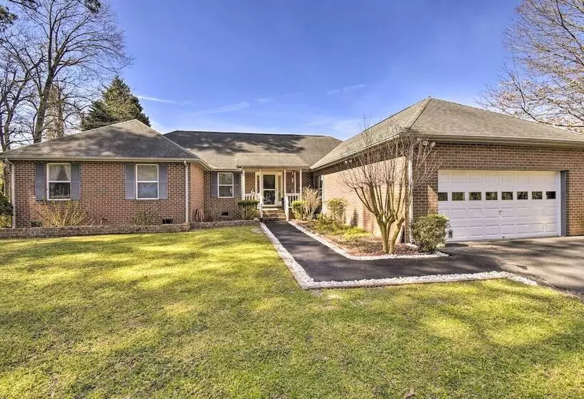 Gloucester Retreat W/ Backyard Oasis & Pier!