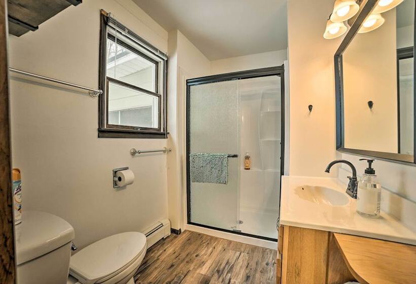 Houghton Lake Cottage Escape W/ Patio!