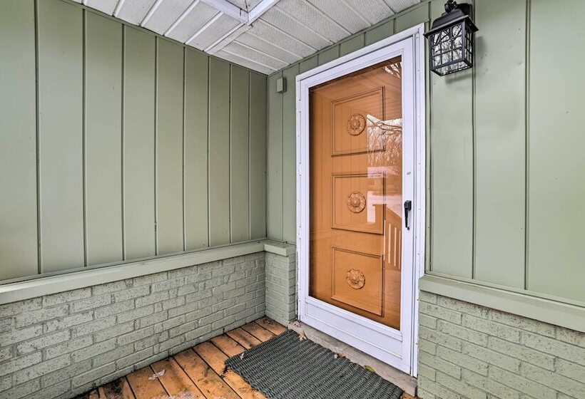 Houghton Lake Cottage Escape W/ Patio!