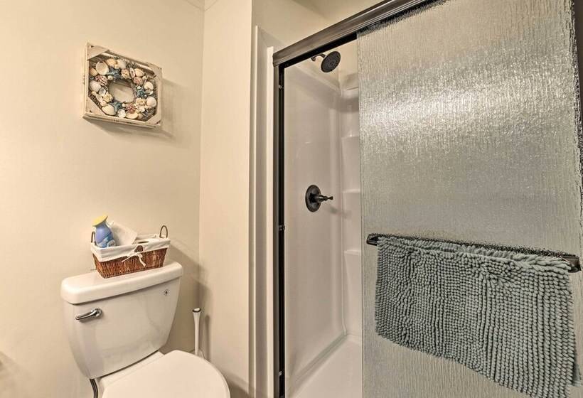 Houghton Lake Cottage Escape W/ Patio!