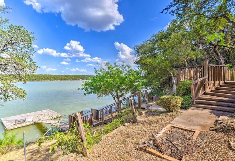 Lake Palo Pinto Retreat: Dock & Private Pool!