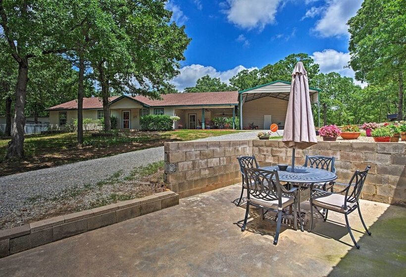 Lake Texoma Cabin 1 Mi To Park & Boat Ramp!