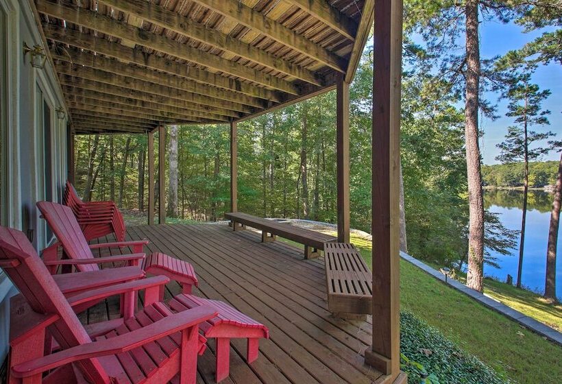 Dock & Kayaks: Lakefront Hot Springs Home