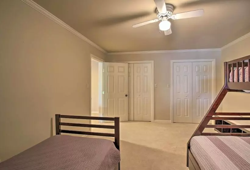 Dock & Kayaks: Lakefront Hot Springs Home