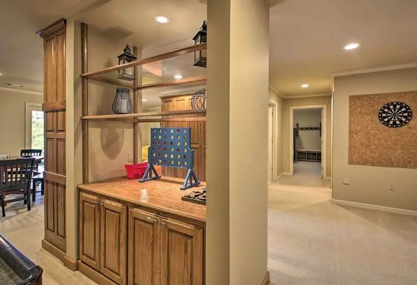 Dock & Kayaks: Lakefront Hot Springs Home