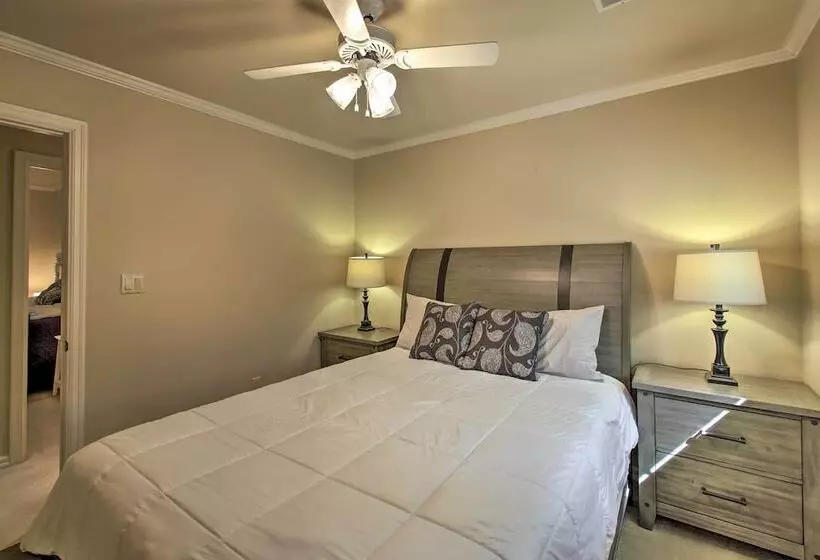 Dock & Kayaks: Lakefront Hot Springs Home