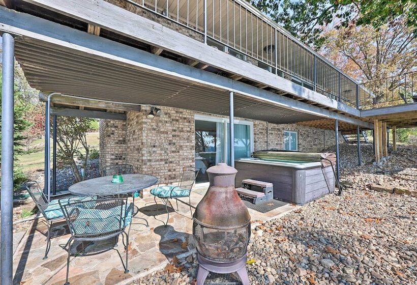 Hot Tub & Dock: Lakefront Home In Hot Springs