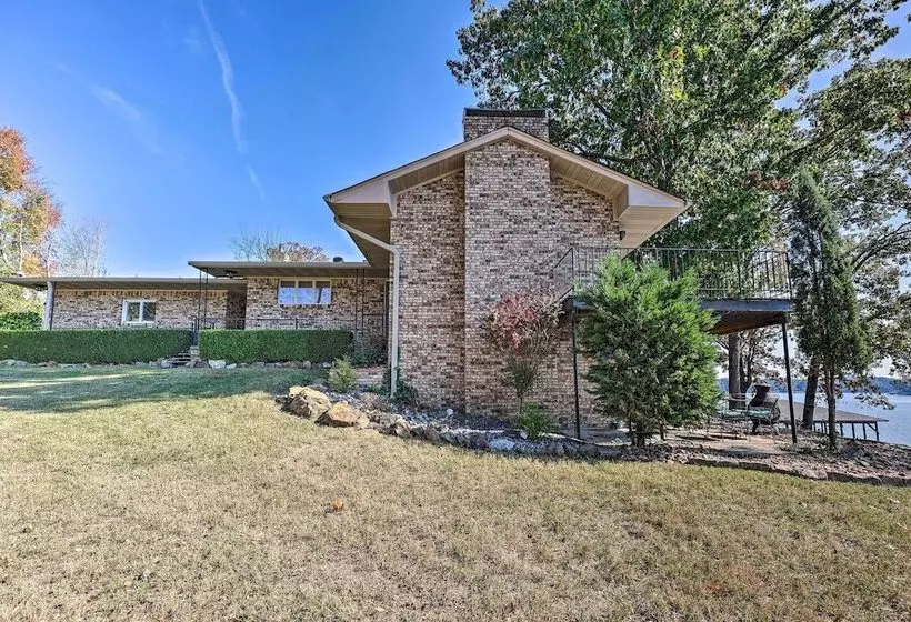 Hot Tub & Dock: Lakefront Home In Hot Springs