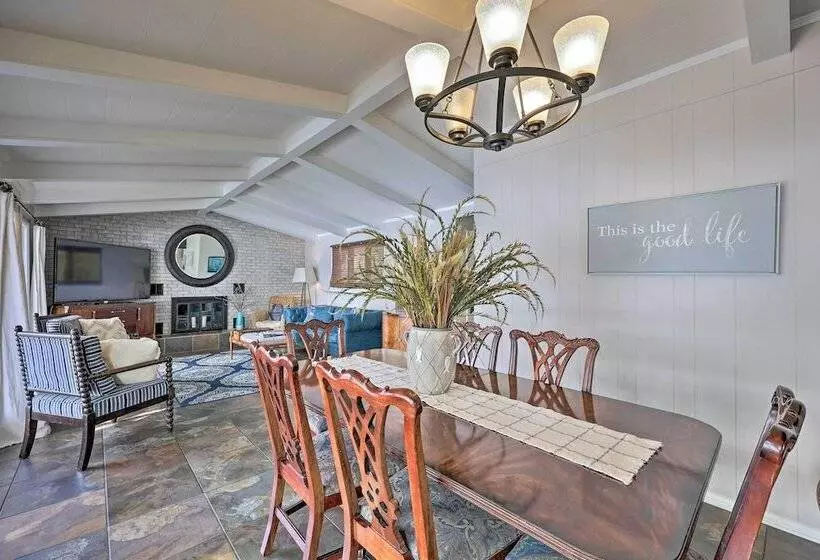 Hot Tub & Dock: Lakefront Home In Hot Springs