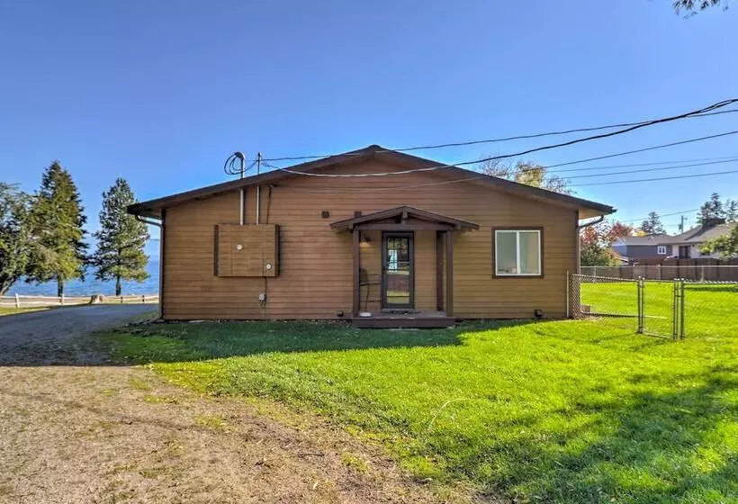 Lakeside Home W/ Beach ~ 14 Mi To Ski Area!