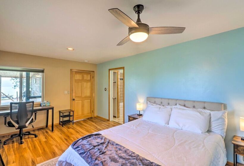 Lakeside Home W/ Beach ~ 14 Mi To Ski Area!