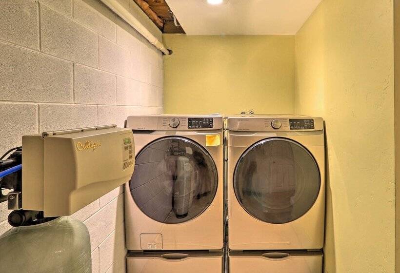 Lakeside Home W/ Beach ~ 14 Mi To Ski Area!