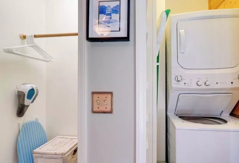 Lakewood Lodge Escape W/ Fire Pit