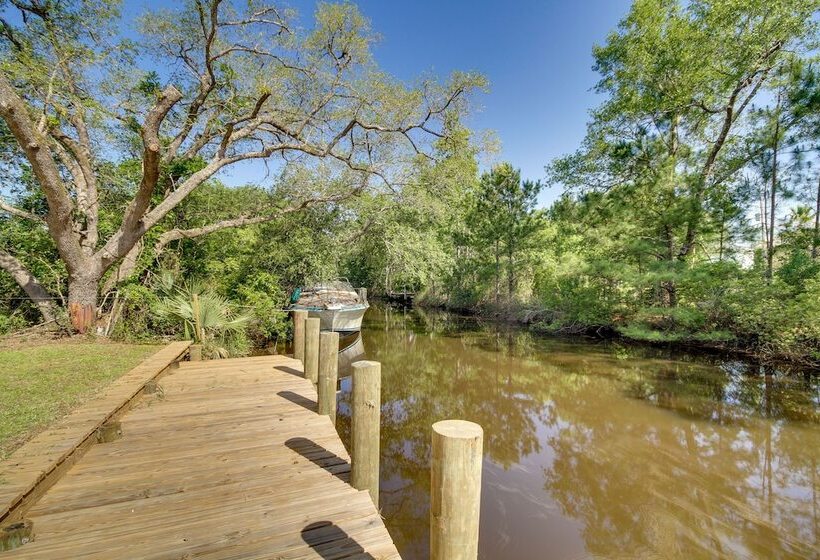 Lovely Bay St Louis Retreat W/ Dock & Canal Access
